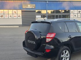 TOYOTA RAV-4
