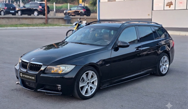 
								BMW 330d X-drive full									