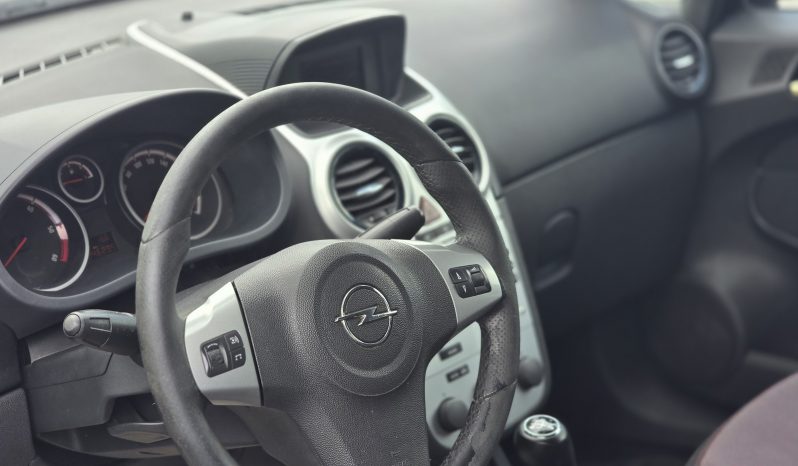
								OPEL CORSA full									