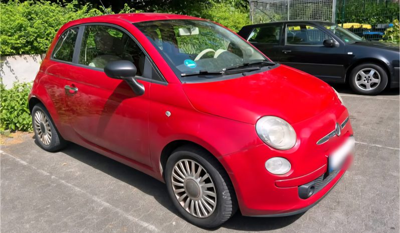 
								FIAT 500 full									
