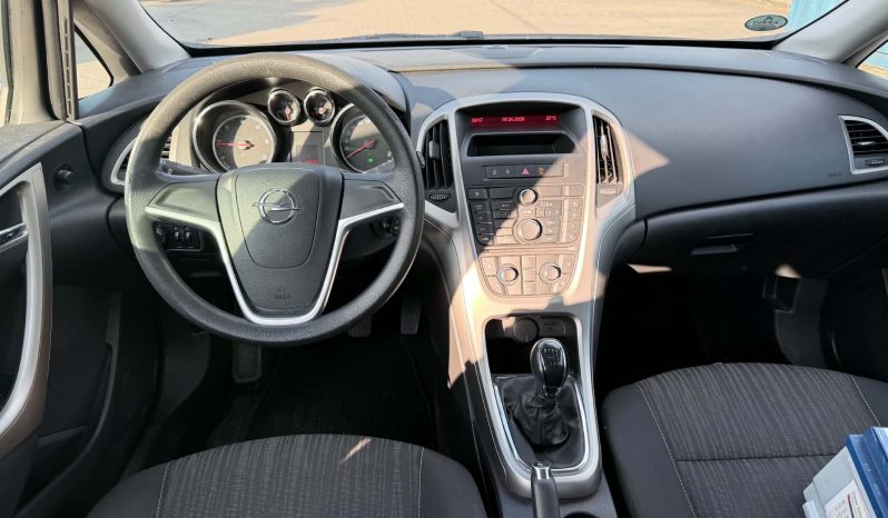 
								OPEL ASTRA full									
