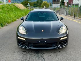 PORSCHE PANAMERA 4S